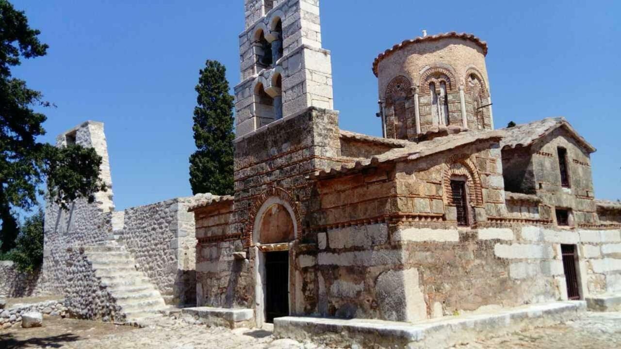 Charouda Stone Tower Lägenhet Pírgos Dhiroú Exteriör bild